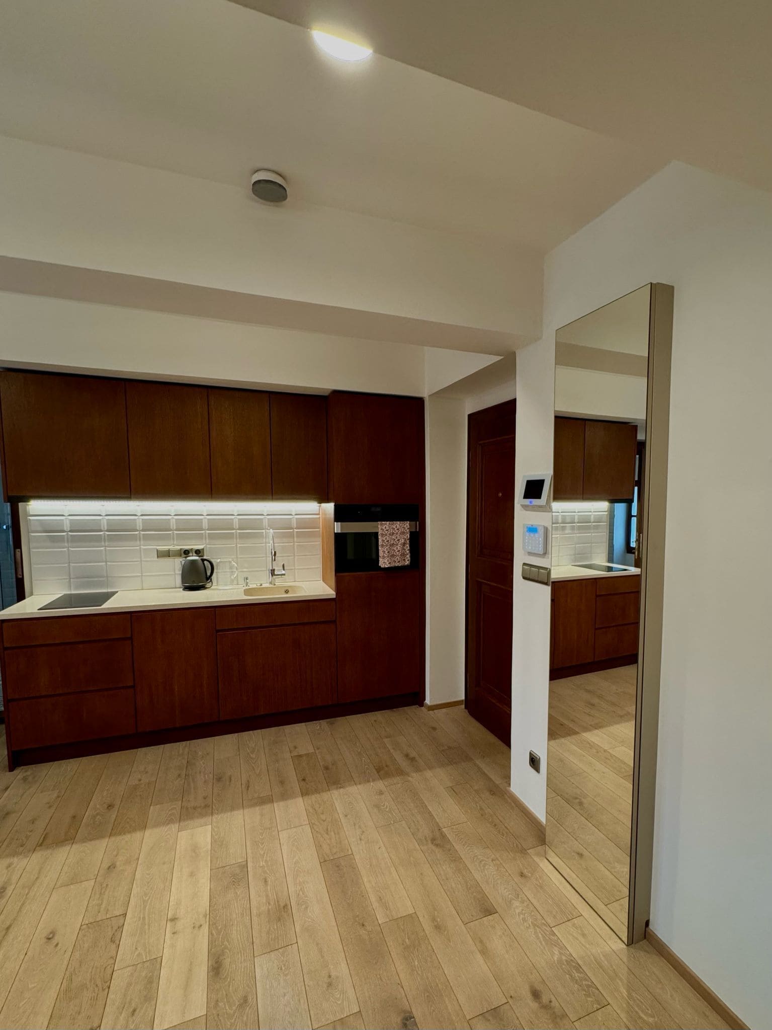 comfort apartment | bathroom | free toiletries, hair dryer, slippers, heated floors