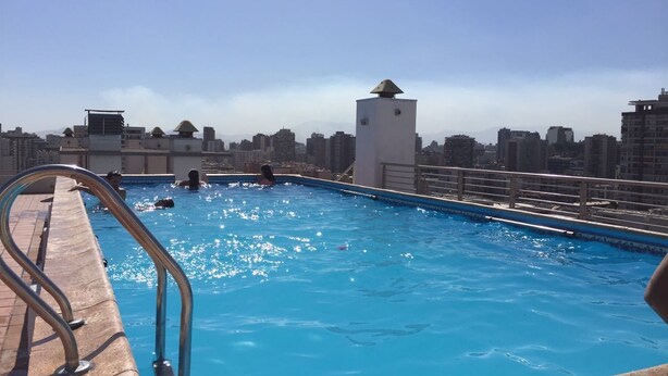 Outdoor pool - AM Departamentos (Santiago)