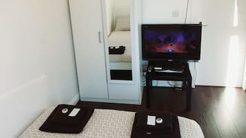 1 bilik tidur, meja, seterika/papan seterika, Wi-fi percuma