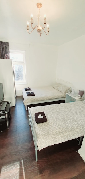 Deluxe King Ensuite