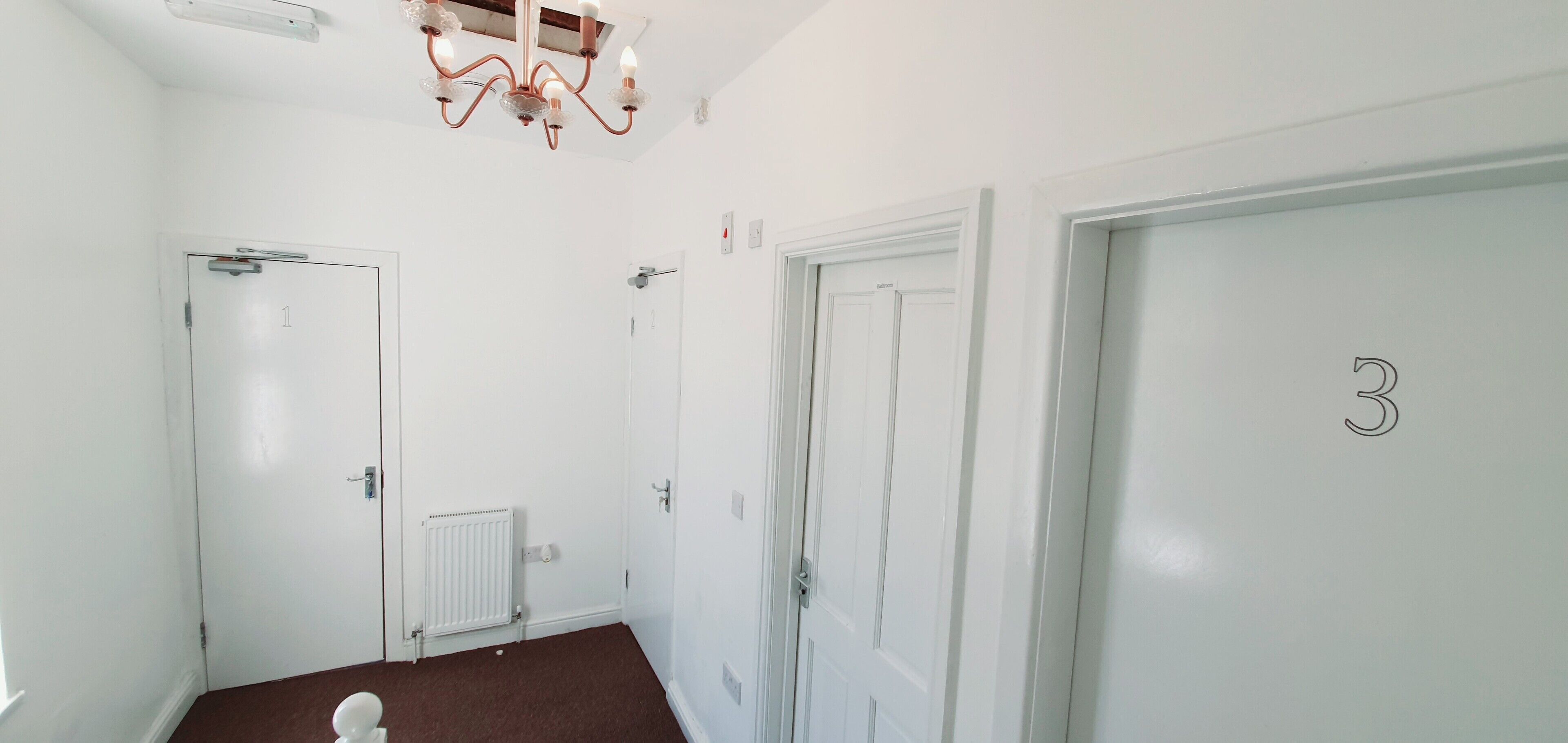 华丽双人房 | 共用厨房 | 大冰箱、微波炉、烤箱、炉灶