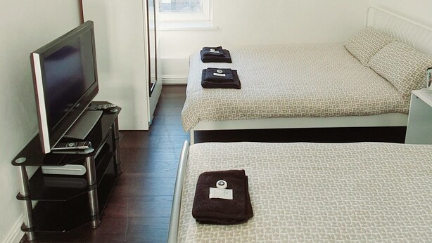 Deluxe King Ensuite