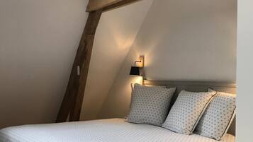 In-room safe, individually decorated, individually furnished, desk