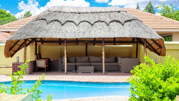 Exterior - Mavuna Guest Lodge & Conference Centre (Bulawayo)