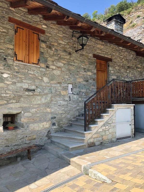 Entrée de l’hébergement 
