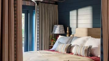 Gimme Shelter | 1 bedroom, Egyptian cotton sheets, premium bedding, down comforters