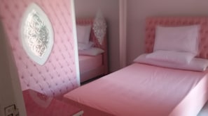 Departamento, 2 habitaciones | 2 habitaciones, decoración personalizada y muebles diferentes 
