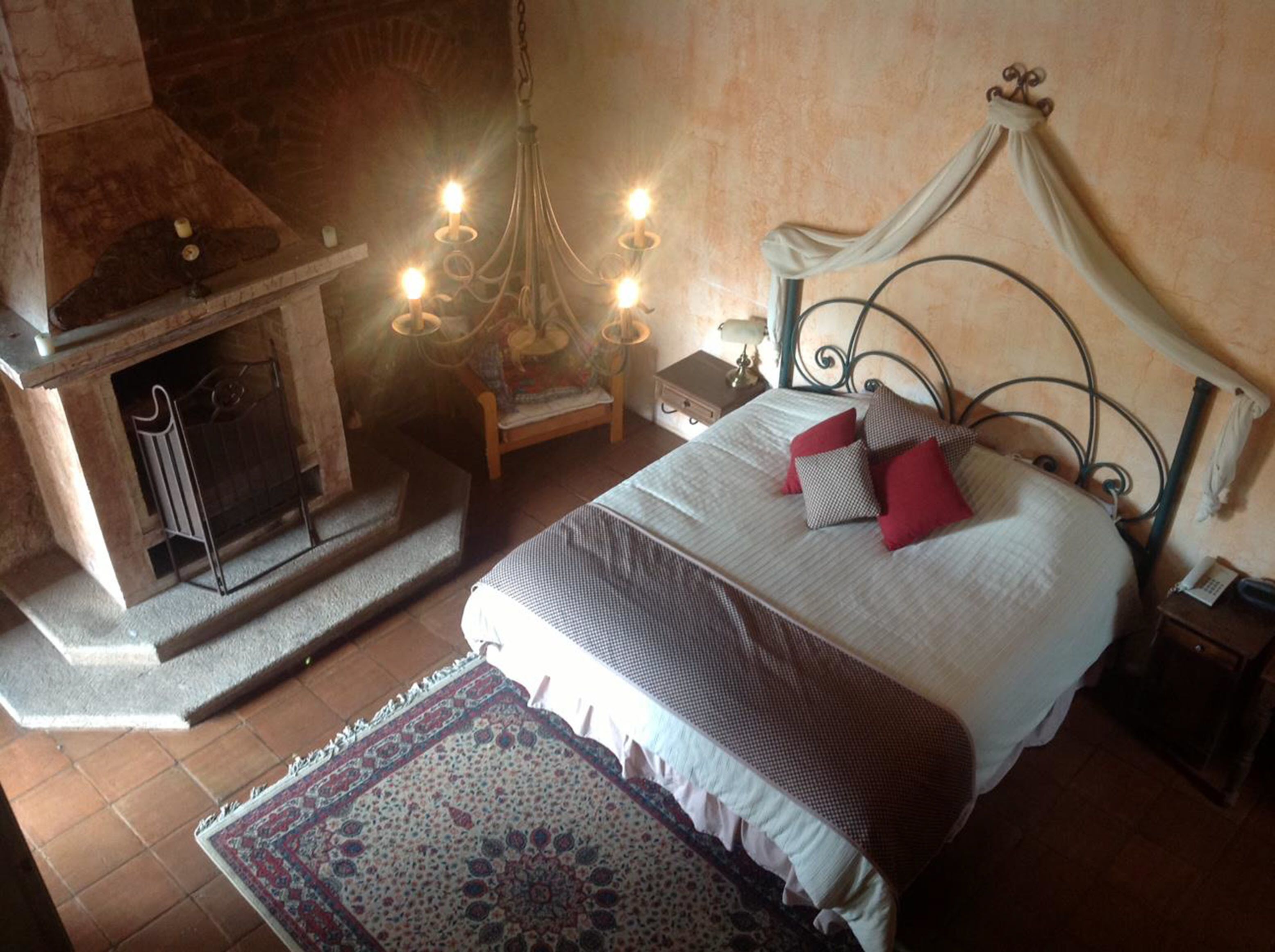 standard room, 1 queen bed, non smoking | desk, iron/ironing board, free wifi, bed sheets