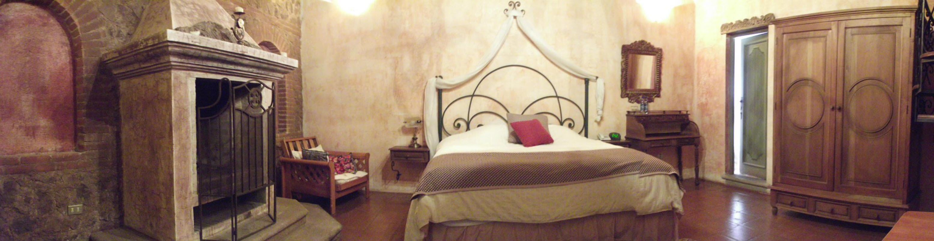 standard room, 1 queen bed, non smoking | desk, iron/ironing board, free wifi, bed sheets