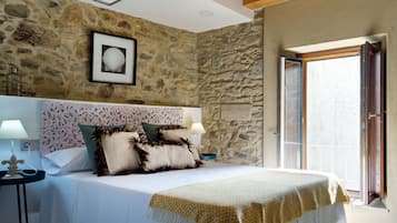 Estudio | Tabla de planchar con plancha, wifi gratis, ropa de cama