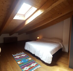Chambre Double, salle de bains commune