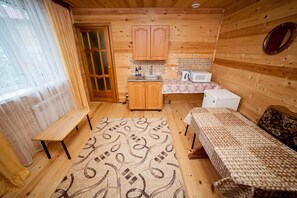 Cottage, sauna, côté cour intérieure | 1 chambre, rideaux occultants, fer et planche à repasser, Wi-Fi gratuit
