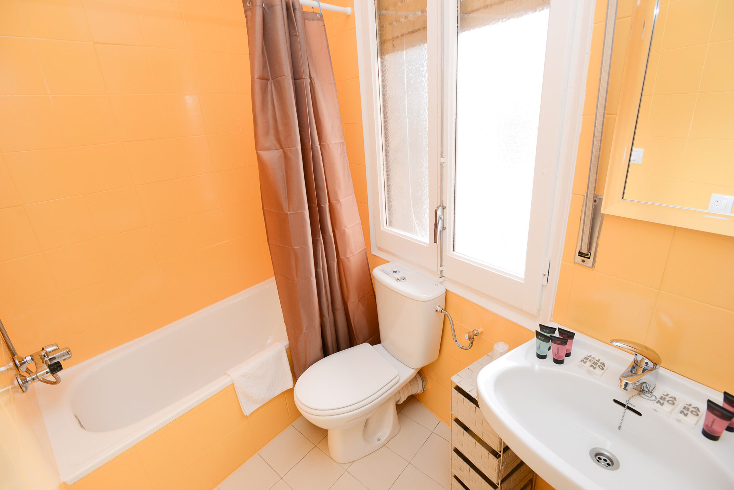 Apartamentos Sky 3000