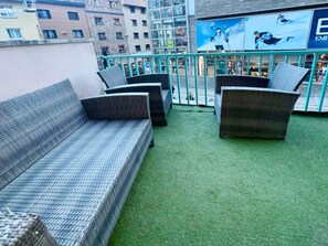 Estudio básico | Terraza o patio