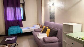 Basic Studio | Bed sheets