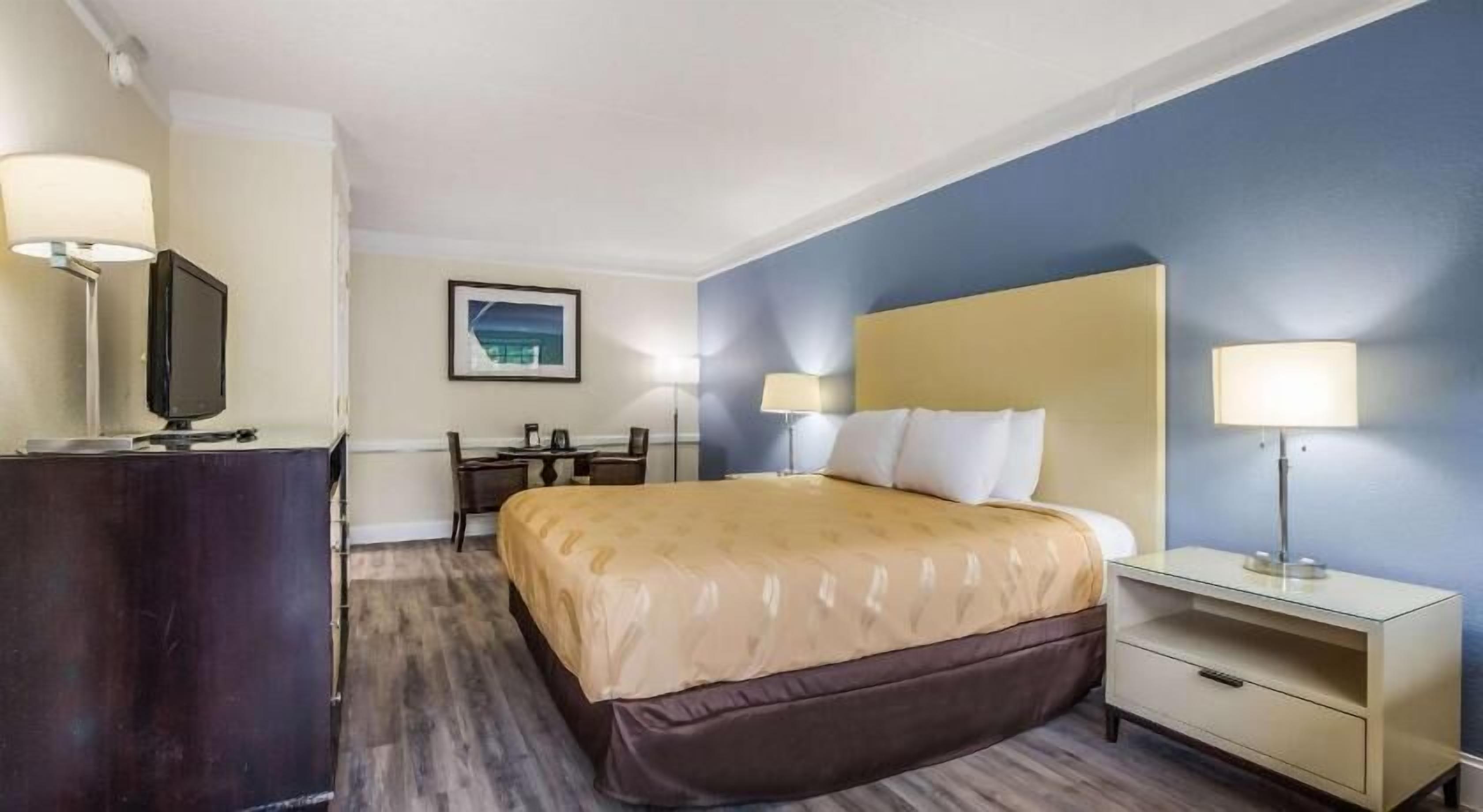 Desk, blackout drapes, iron/ironing board, free WiFi