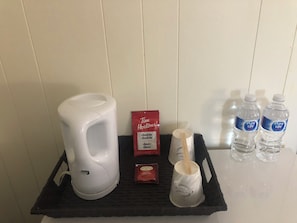 Coffee and/or coffee maker -  VOW MOTEL LISTOWEL ON (North Perth)