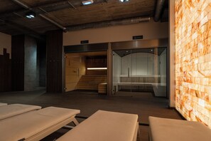 Sauna, bain à remous, hammam