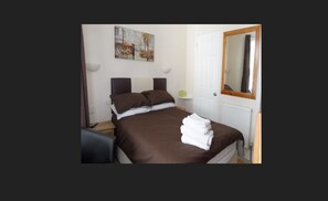 Kamar Keluarga | Didekorasi berbeda-beda dan dilengkapi dengan perabotan berbeda-beda