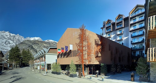 Le Massif Hotel & Lodge Courmayeur