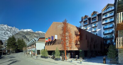 Le Massif Hotel & Lodge Courmayeur