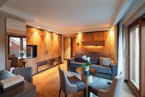 Sviitti, 1 makuuhuone (Rooftop) | 1 makuuhuone, minibaari, tallelokero huoneessa, pimennysverhot