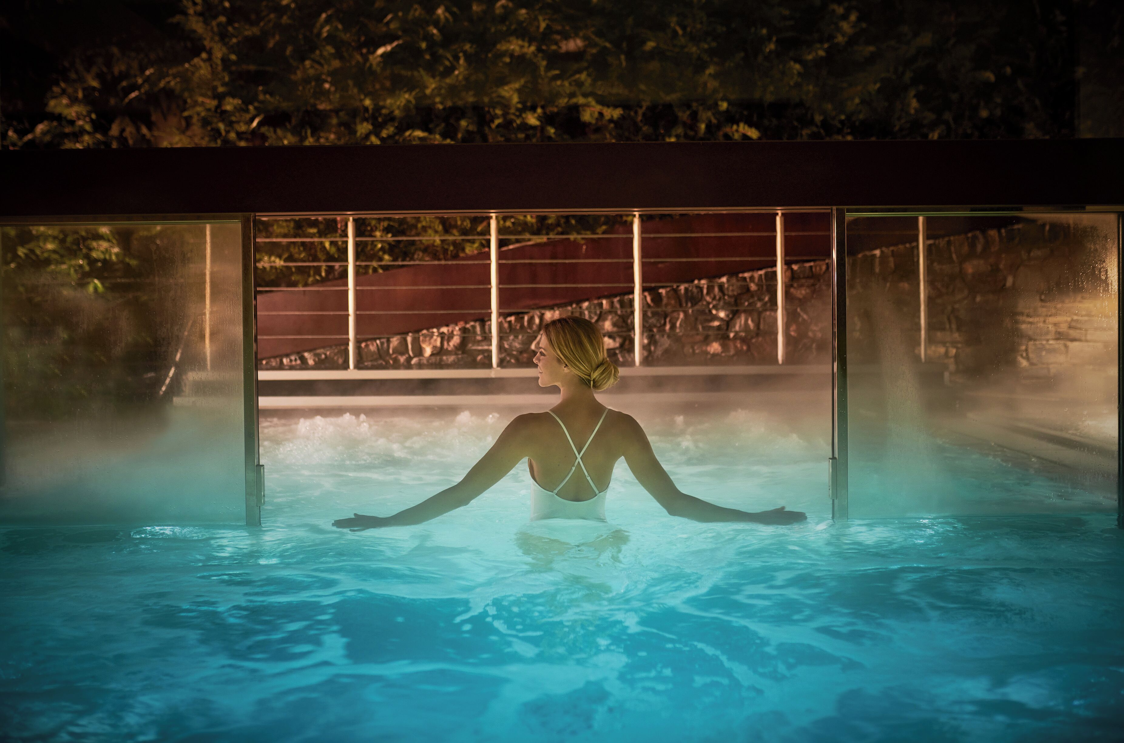 Couples treatment room(s), sauna, hot tub, Turkish bath/hammam