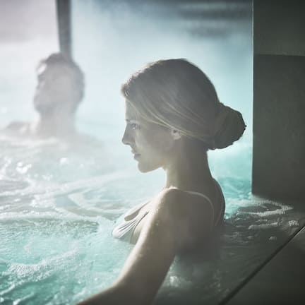 Couples treatment rooms, sauna, hot tub, Turkish bath, body treatments