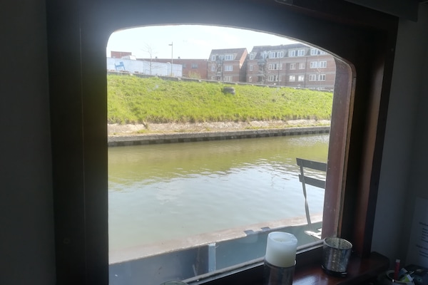 Appartamento Classic, 1 letto queen con divano letto, vista canale (Captain's room) | Vista spiaggia/mare