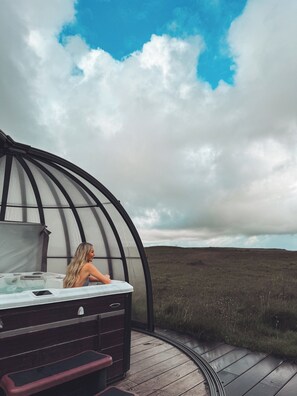 Jetted bathtub - Landhotel - Your link to wonders of Iceland (Rangárþing ytra)