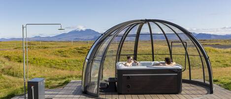 Bain à remous extérieur