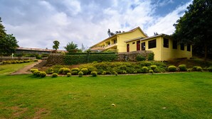 Unclassified image, 2 of 9, button - ARUSHA CHEAP HOTEL (Arusha)