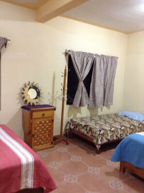1 quarto, individualmente mobiliados, cortinas blackout