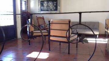 Family Apartment, Multiple Beds, Non Smoking | Living area | Flat-screen TV