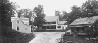 Historic Ski Home - 8 Min. To Mount Snow & 15 Min. To Stratton.