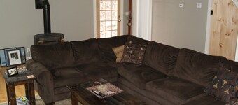 Historic Ski Home - 8 Min. To Mount Snow & 15 Min. To Stratton.