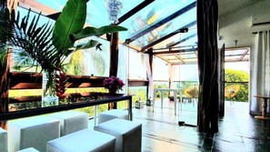 Interior - Super charming house with pool and amazing view! (Ilhabela)