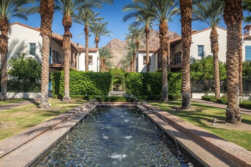 LEGACY "POOL VIEW" GREENBELT VILLA 3BD: BEST VALUE-CLICK FOR LONG AMENITY LIST!