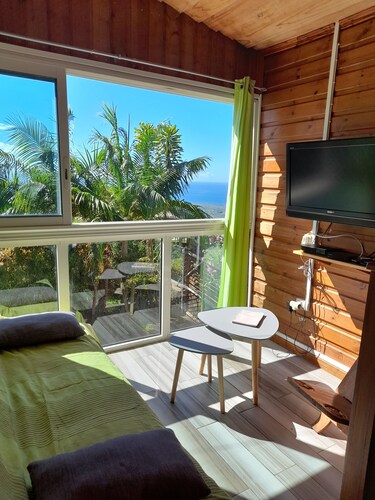 Cozy cottage with panoramic views 