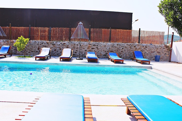 Outdoor pool, pool loungers