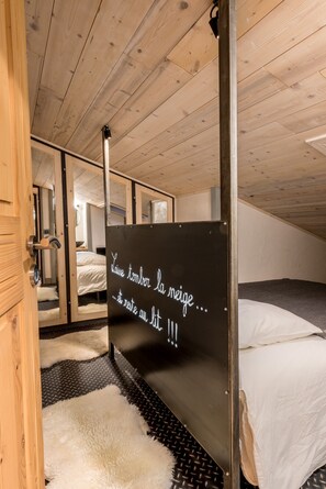 2 chambres, fer et planche à repasser, lit parapluie, Wi-Fi gratuit