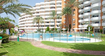 Estudio junto a la playa Coronado