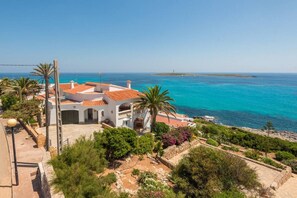 المنشأة من �الخارج