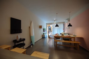 Apartment, 2 Bedrooms | Living area