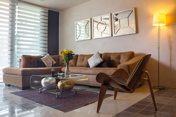 Apartment, 2 Bedrooms | Living room
