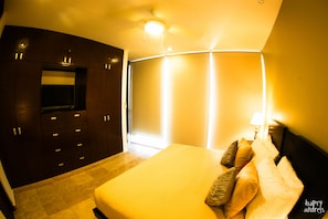Apartment, 2 Bedrooms | 2 bedrooms, in-room safe, laptop workspace, free WiFi