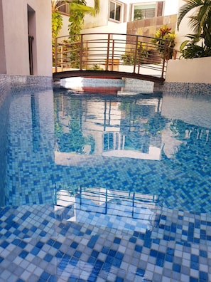 Indoor pool, outdoor pool