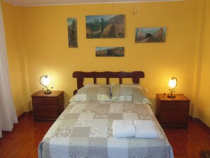 Double Room, 1 Double Bed | In-room safe, desk, iron/ironing board, free WiFi - Claudia 2 (Ica)