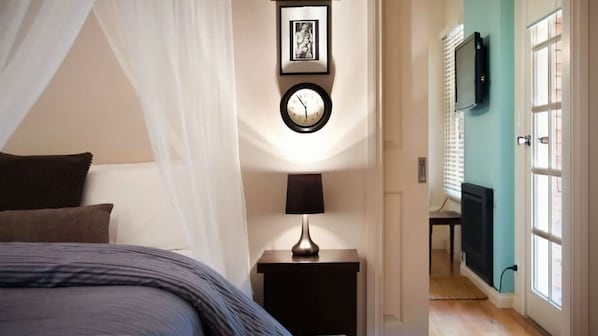 1 habitación, tabla de planchar con plancha, wifi gratis y ropa de cama