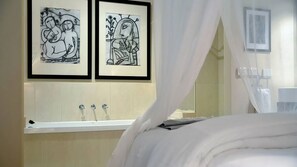 1 habitación, tabla de planchar con plancha, wifi gratis y ropa de cama 